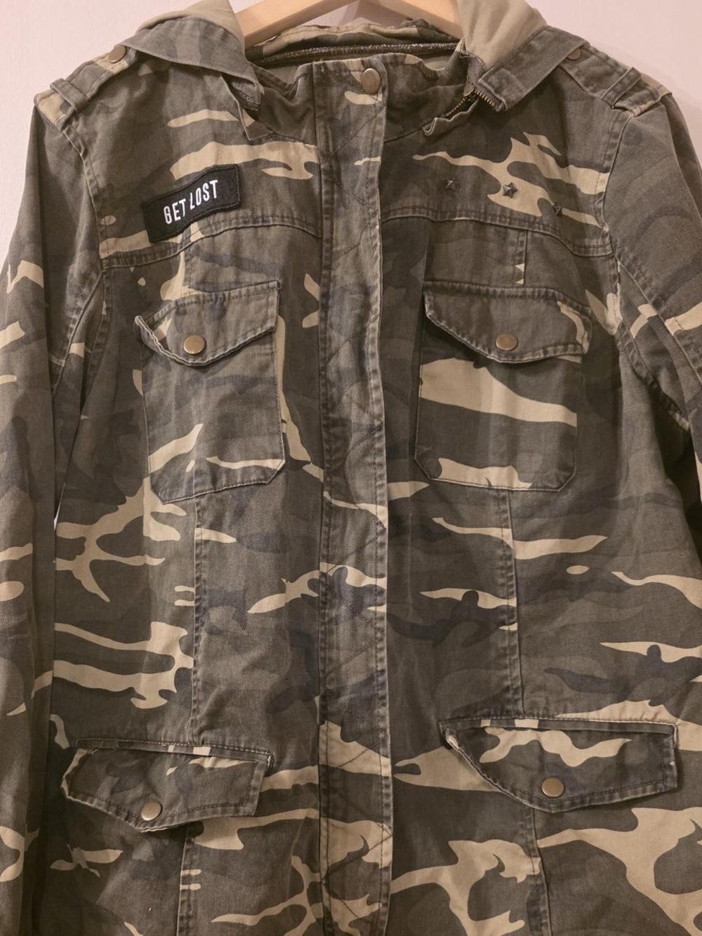 Forever 21 Olive Green Camo Jacket with 'GET LOST' Patch